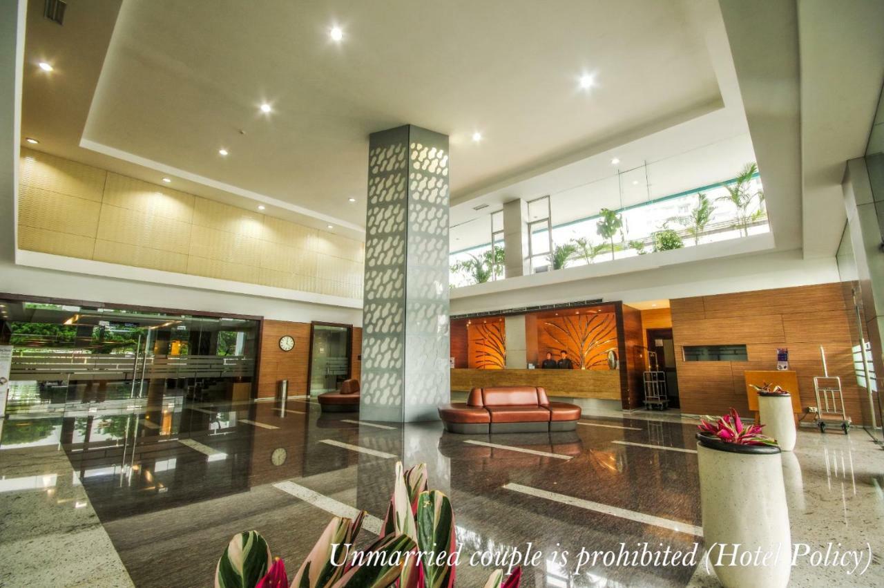 Hotel Gren Alia Giacarta Esterno foto